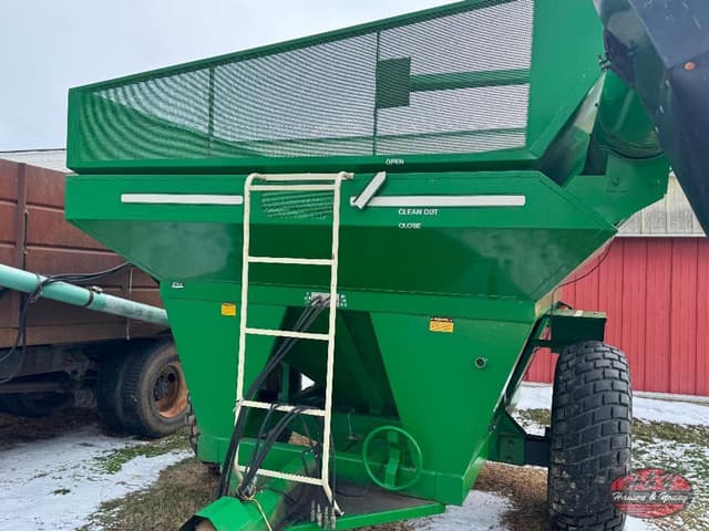 Image of E-Z Trail 510 equipment image 2