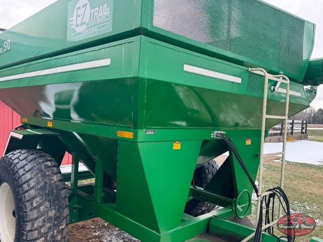 Image of E-Z Trail 510 equipment image 1