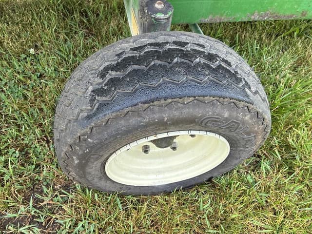 Image of E-Z Trail 672 equipment image 4