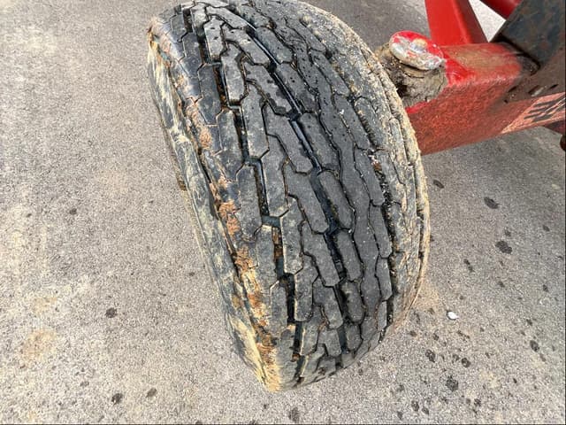 Image of E-Z Trail 672 equipment image 4