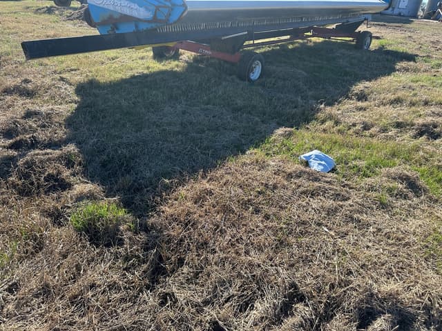 Image of E-Z Trail 672 equipment image 2