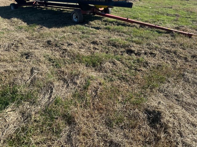 Image of E-Z Trail 672 equipment image 1