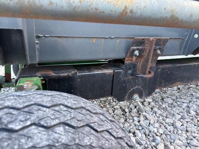 Image of E-Z Trail 672 equipment image 3