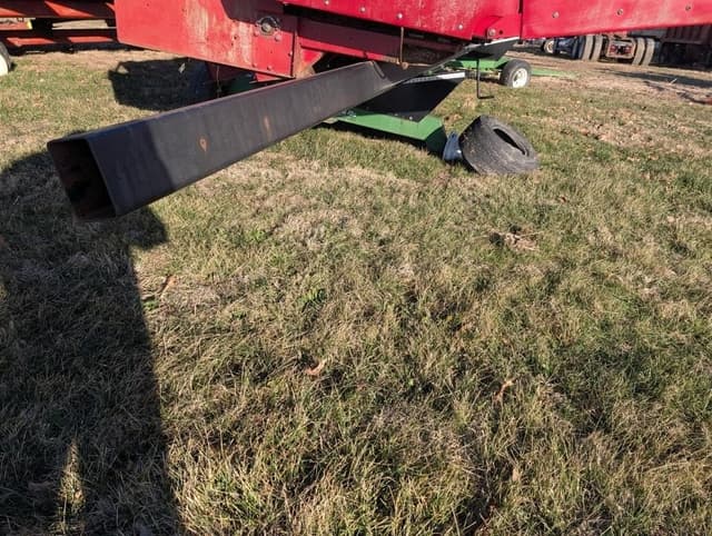 Image of E-Z Trail 672 equipment image 2