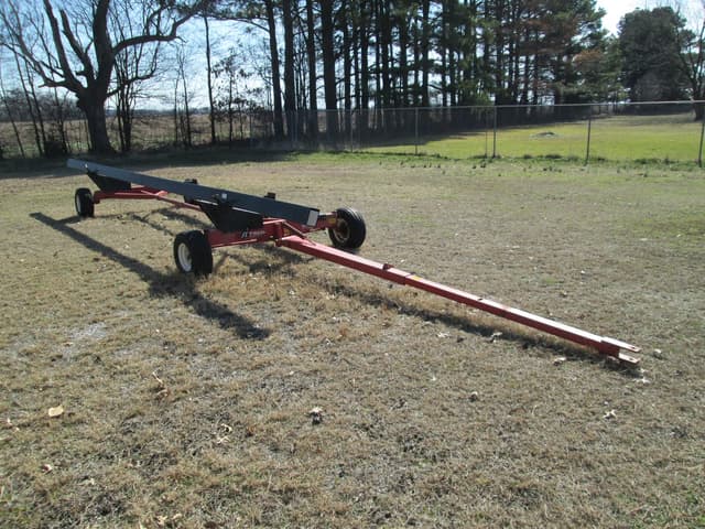 Image of E-Z Trail 672 equipment image 1