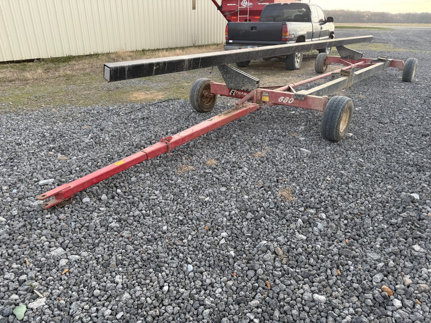 E-Z Trail 680 Equipment Image0