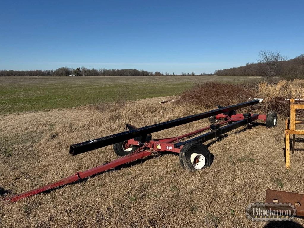 E-Z Trail 680 Equipment Image0