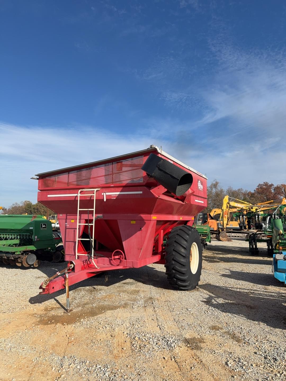 Image of E-Z Trail 710 Primary image