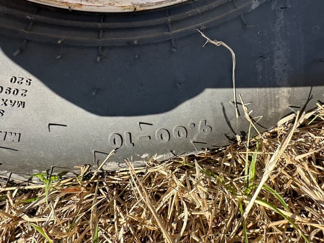 Image of E-Z Trail 880 equipment image 4