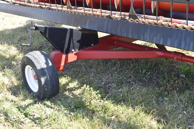 Image of E-Z Trail 880 equipment image 3