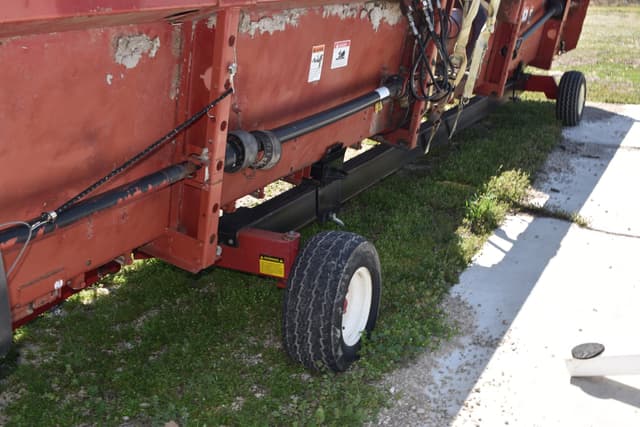 Image of E-Z Trail 680 equipment image 3