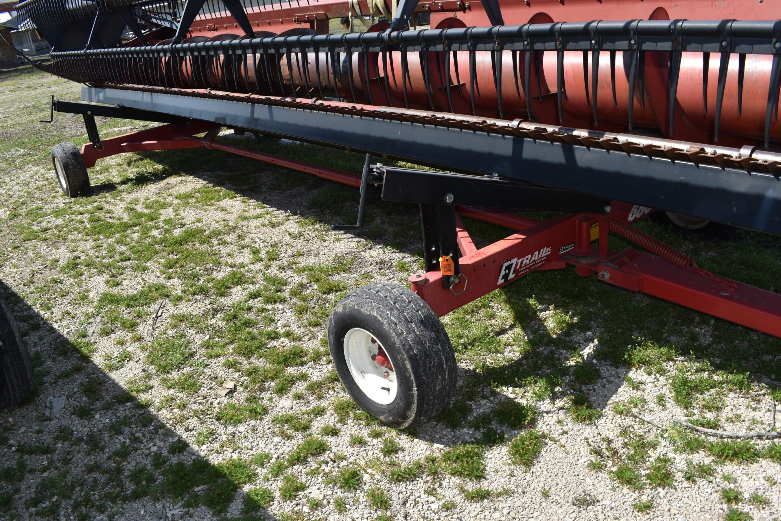 E-Z Trail 680 Equipment Image0