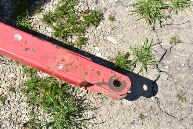 Image of E-Z Trail 680 equipment image 2