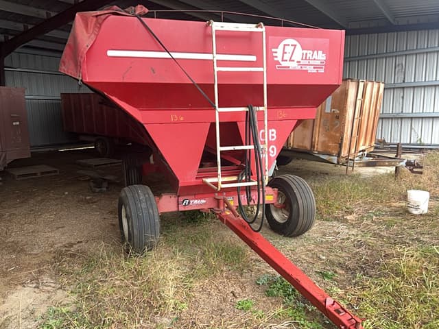 Image of E-Z Trail 3400 equipment image 3