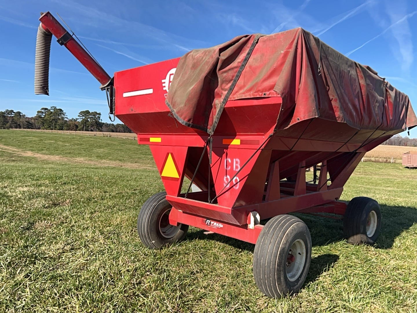 E-Z Trail 3400 Equipment Image0