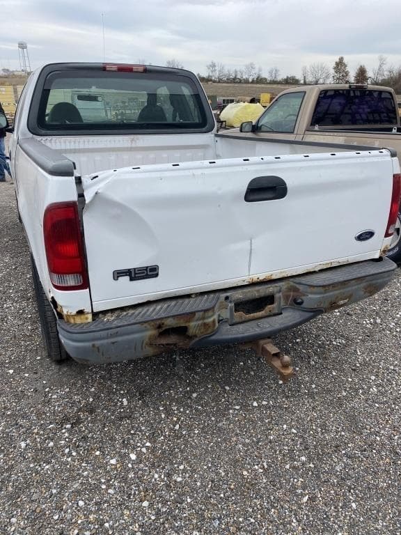 Image of Ford F-150 equipment image 2