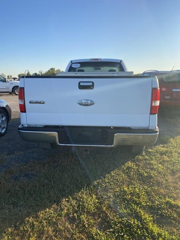 Image of Ford F-150 equipment image 3