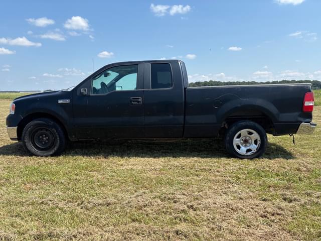 Image of Ford F-150 equipment image 1