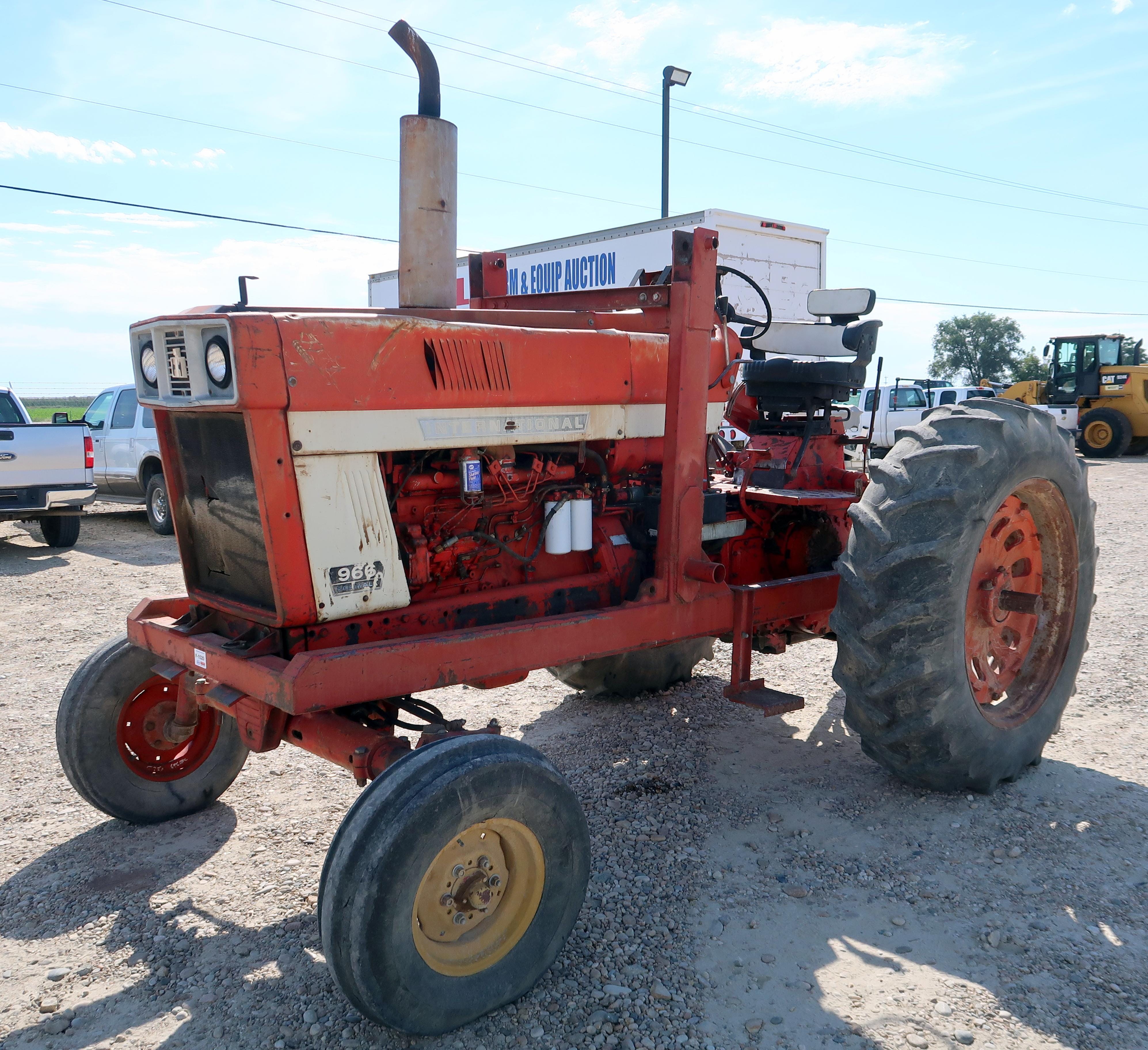 Main image International Harvester 966