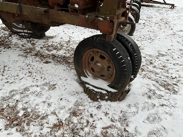 Image of Farmall F-20 equipment image 4