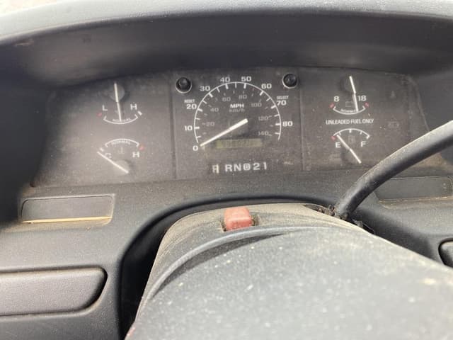 Image of Ford F-250 equipment image 4