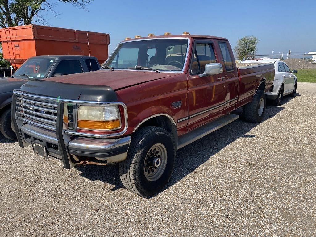 Image of Ford F-250 Primary image