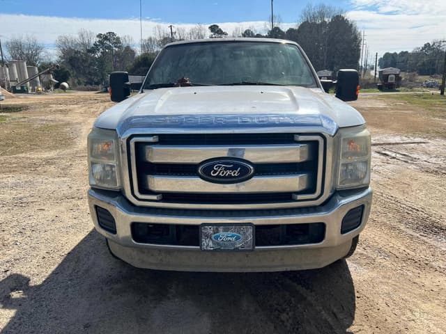 Image of Ford F-250 equipment image 1