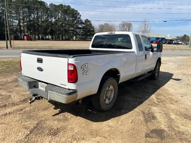 Image of Ford F-250 equipment image 4