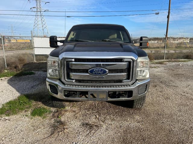 Image of Ford F-250 equipment image 1