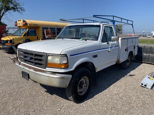 Image of Ford F-250 equipment image 1