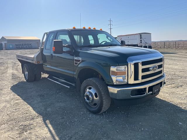 Image of Ford F-350 equipment image 3