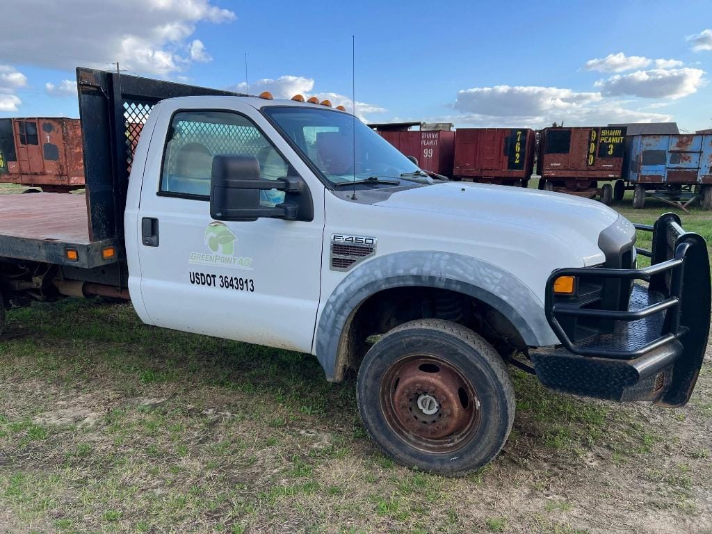 2008 Ford F-450 Equipment Image0