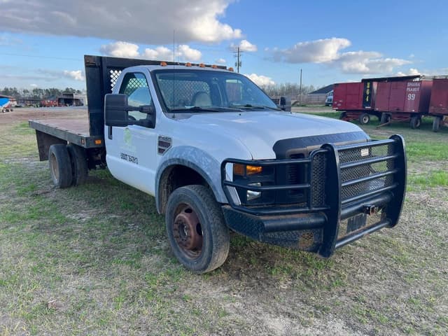Image of Ford F-450 equipment image 2