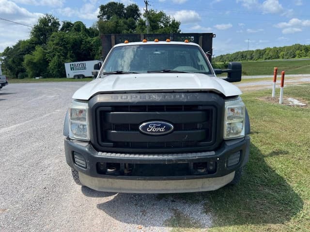 Image of Ford F-550 equipment image 1