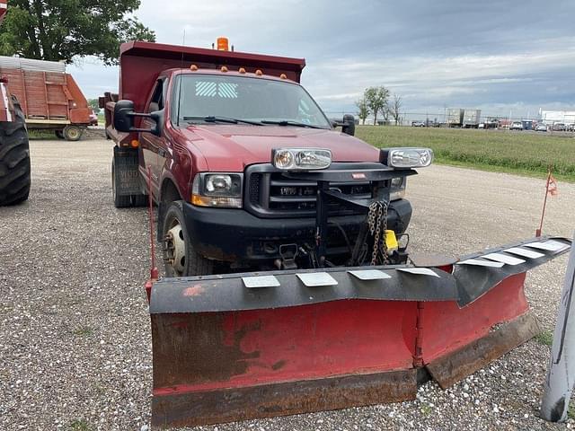 Image of Ford F-550 equipment image 1