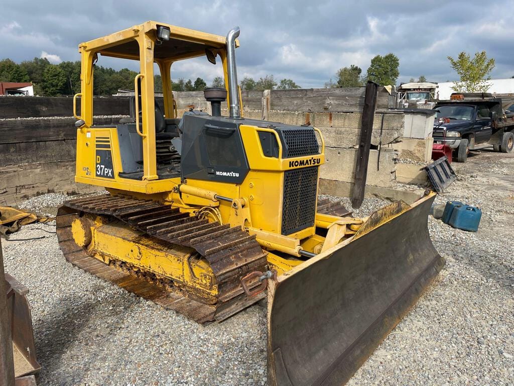 Main image Komatsu D37PX