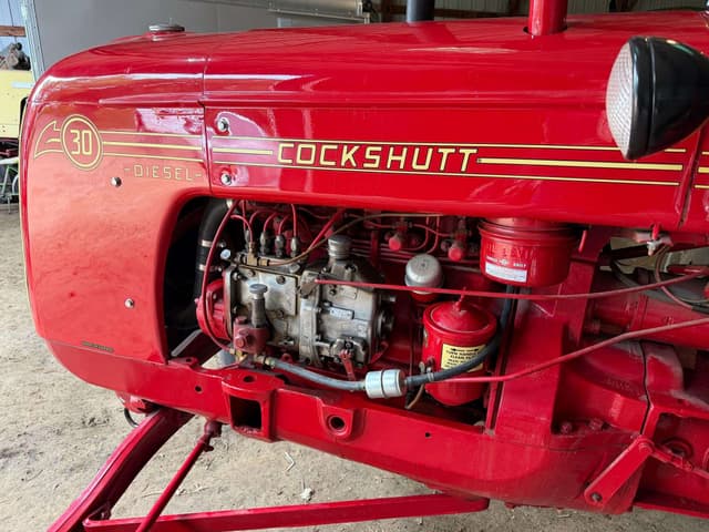 Image of Cockshutt 30 equipment image 2