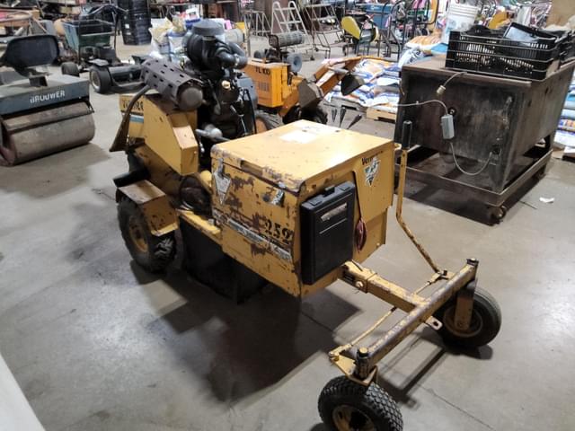 Image of Vermeer SC252 equipment image 4