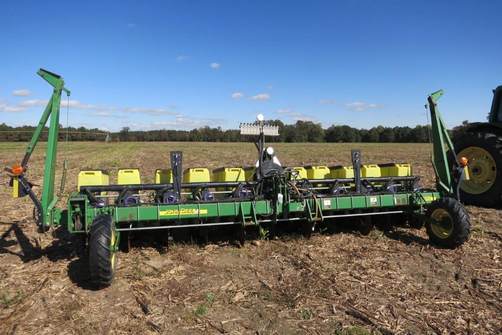 Image of John Deere 1730 Primary image