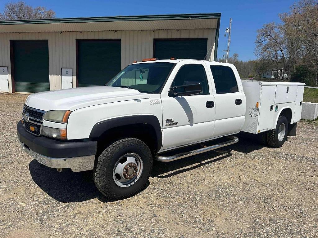 Image of Chevrolet 3500 Primary image