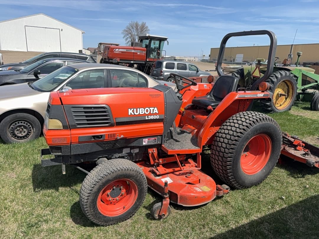 Image of Kubota L3600 Primary image