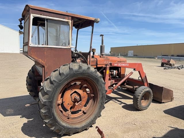 Image of Farmall Super M equipment image 1