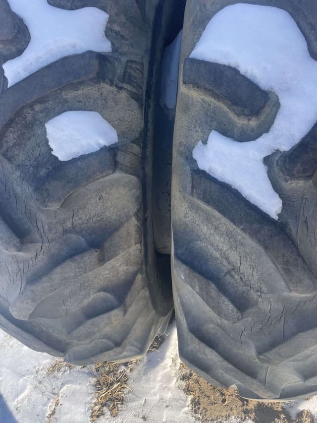 Image of J.I. Case 2470 equipment image 4