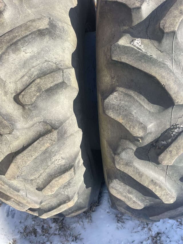 Image of J.I. Case 2470 equipment image 3