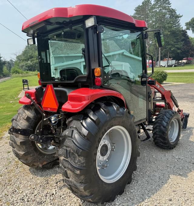 Image of Case IH Farmall 40 equipment image 2