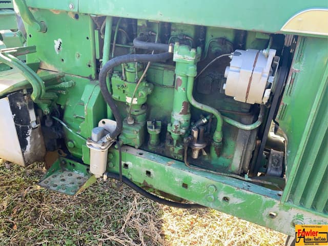 Image of John Deere 3020 equipment image 2