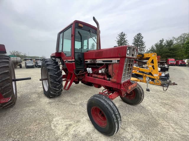 Image of International Harvester 986 equipment image 2