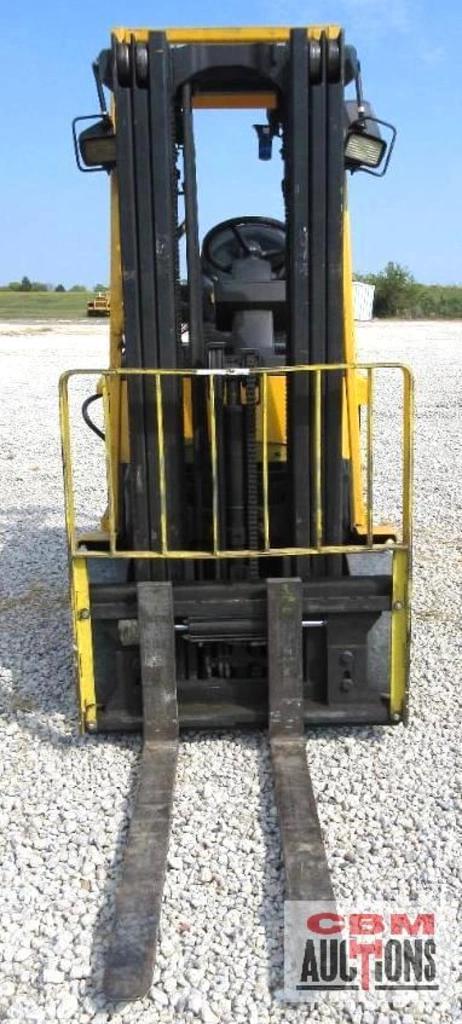 Image of Hyster E45XM-27 equipment image 4