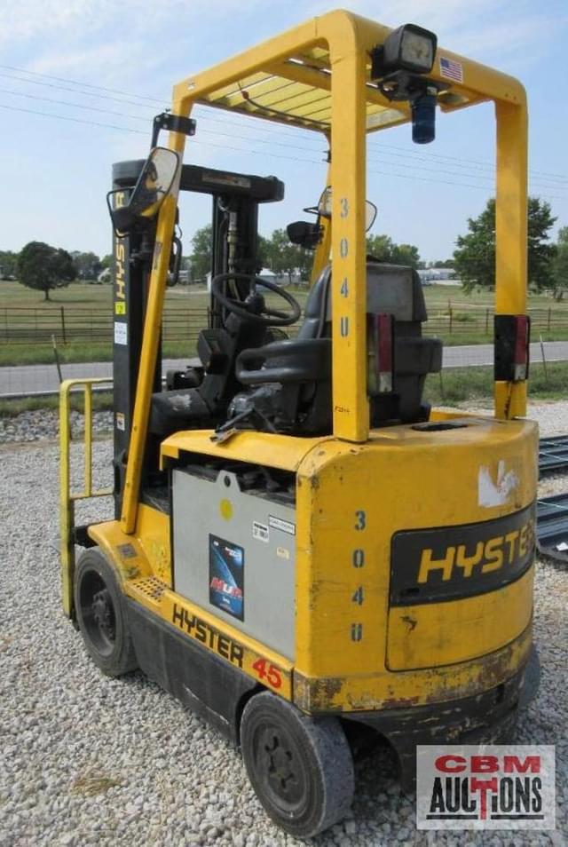 Image of Hyster E45XM-27 equipment image 2