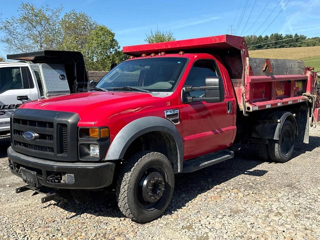 Image of Ford F-550 Primary image